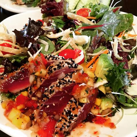 Ahi Sashimi Salad at Kona Brewing Company